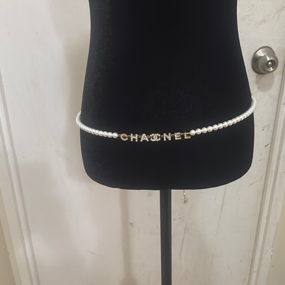 CHANEL White and Gold with crystal Chain Belt/necklacep